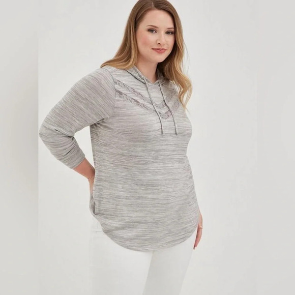 Torrid Light Grey Super Soft Plush Lace Inset Hoodie Plus Size 2X - Picture 4 of 6